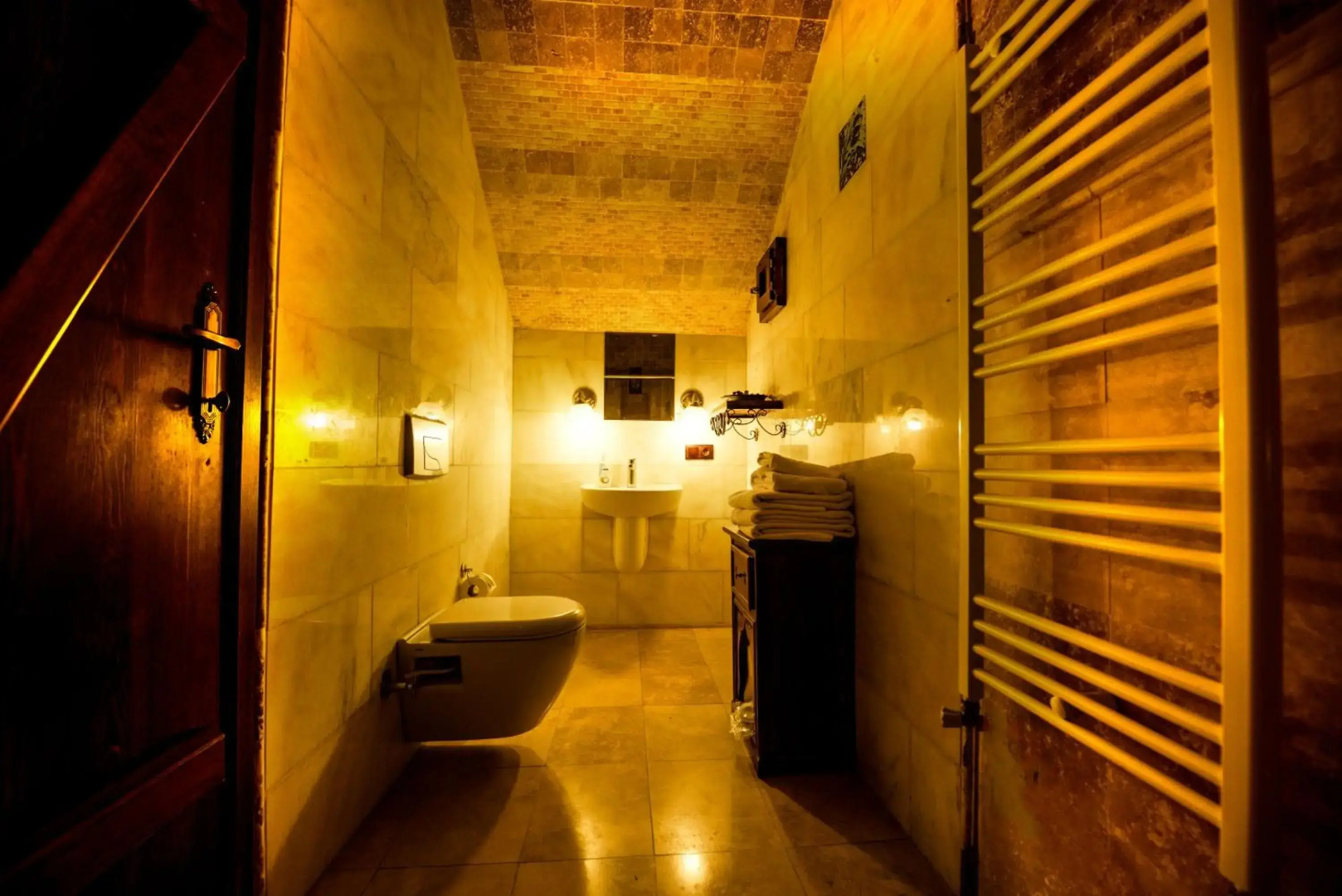 Photo - Vineyard Cave Hotel