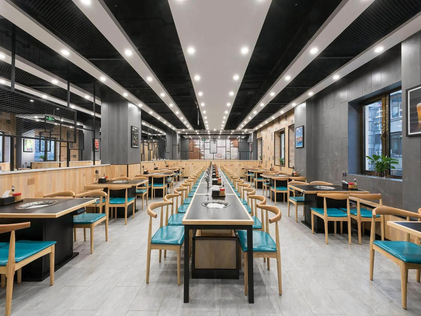 James Joyce Coffetel (Beijing Liangxiang Nanguan Metro Station)