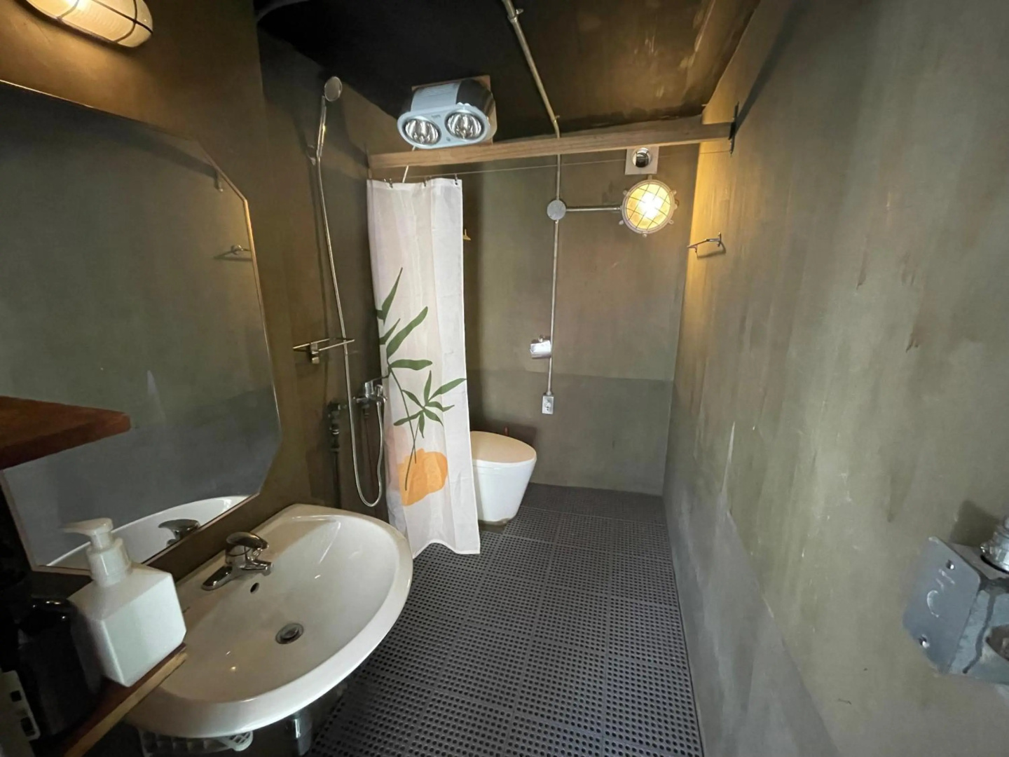 Photo - TwoTwo House