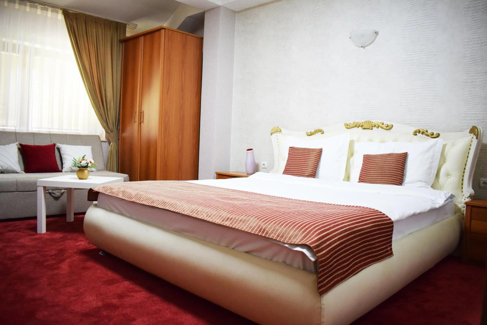 Foto - Hotel Aristocrat & Fish Restaurant