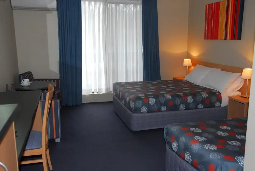 Photo - Southend Hotel