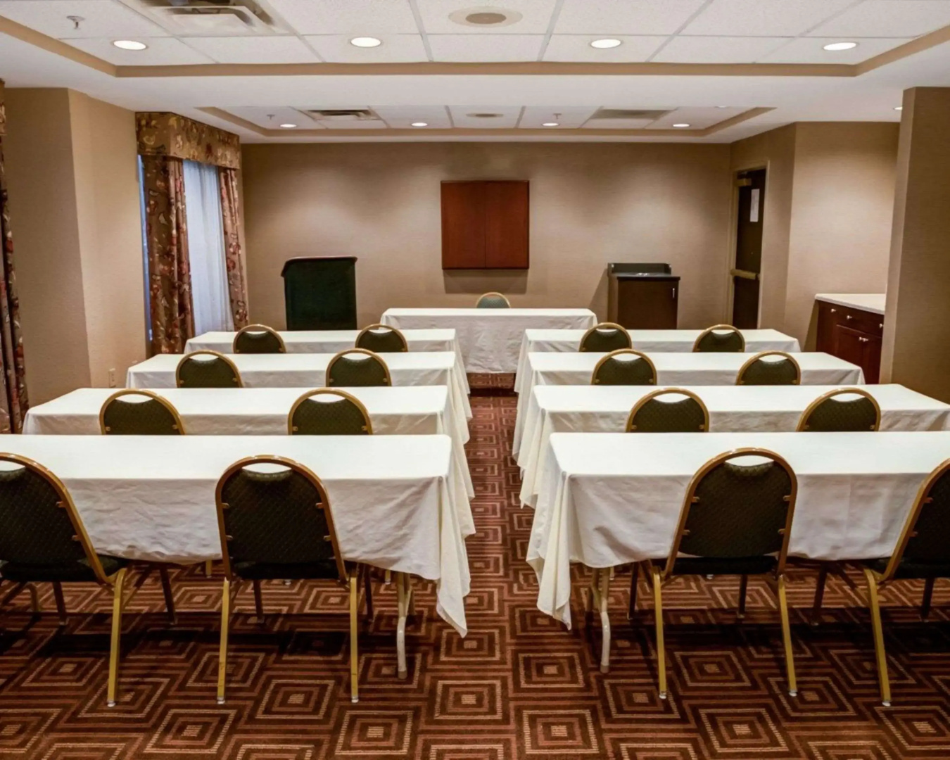 Foto - The Beacon Charlotte Airport by IHG