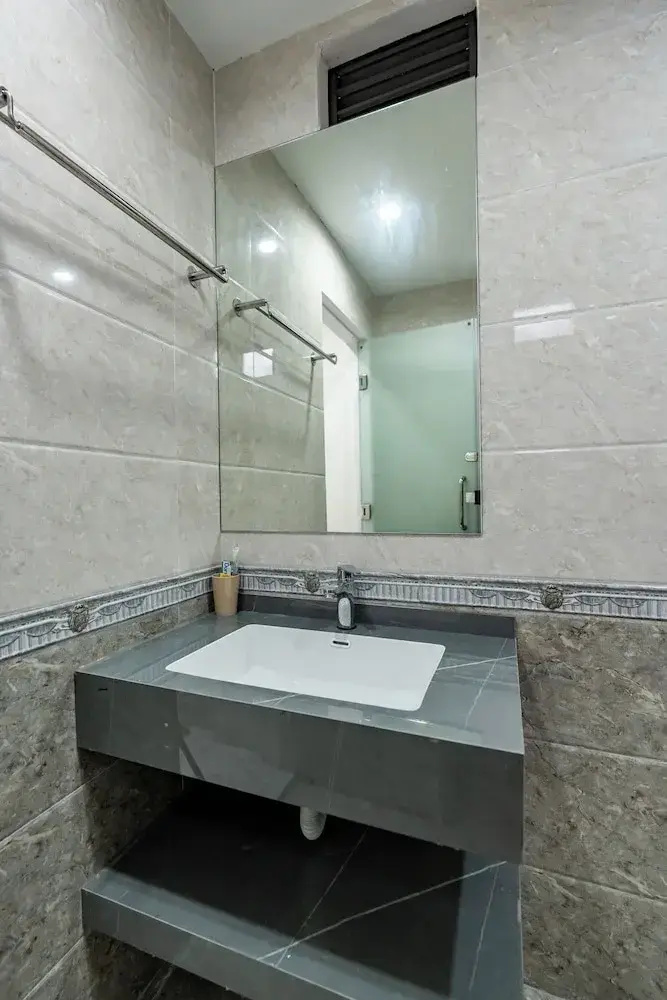 Photo - Light Hotel Ha Noi - Near AEON Mall Long Bien
