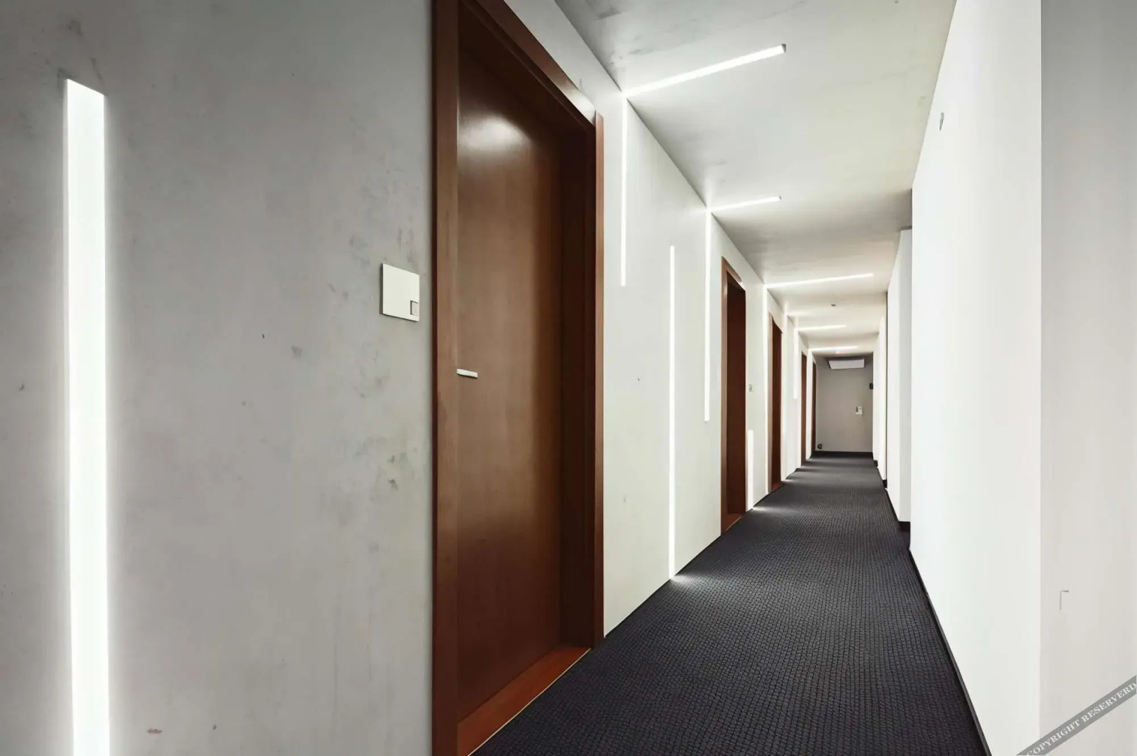 Photo - New Port Hotel