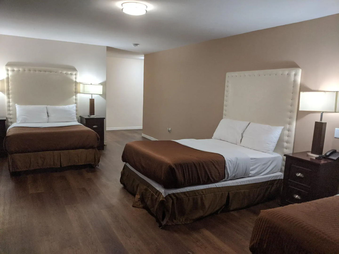 Foto - Falls Lodge & Suites