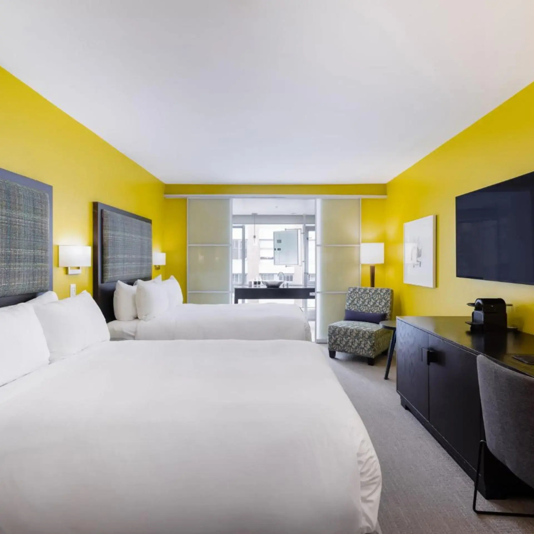 Photo - OPUS Vancouver