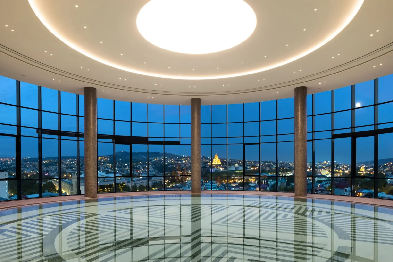 Foto - Paragraph Freedom Square, a Luxury Collection Hotel, Tbilisi