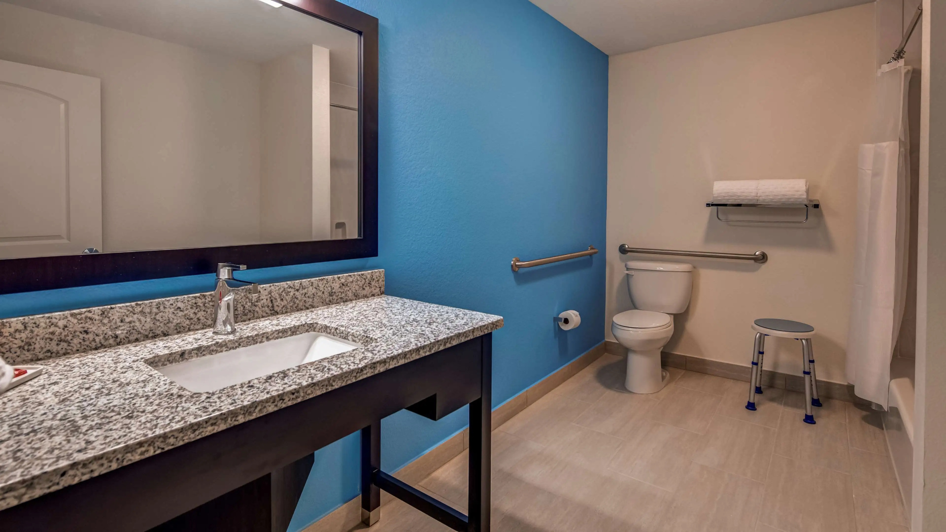 Photo - SureStay Plus Hotel by Best Western Humble