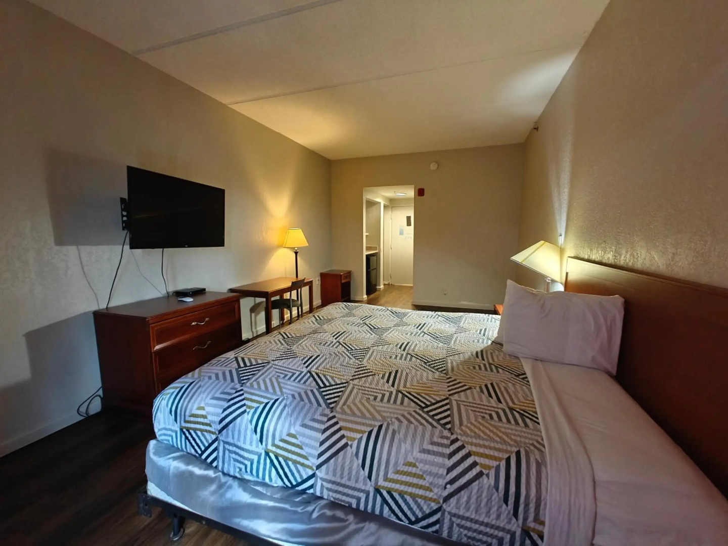 Photo - Budgetel Inns & Suites - Atlanta Galleria Stadium