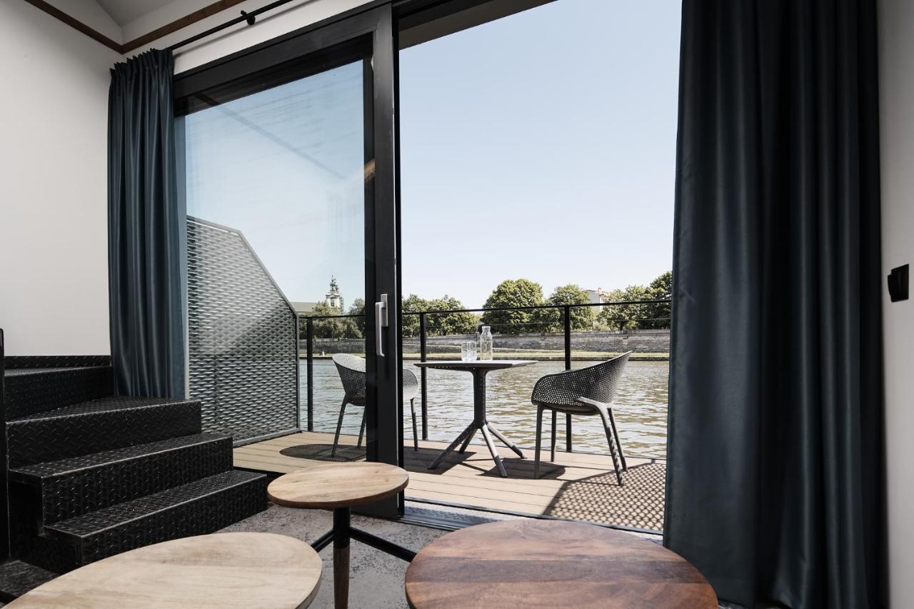 Photo - New Port Hotel