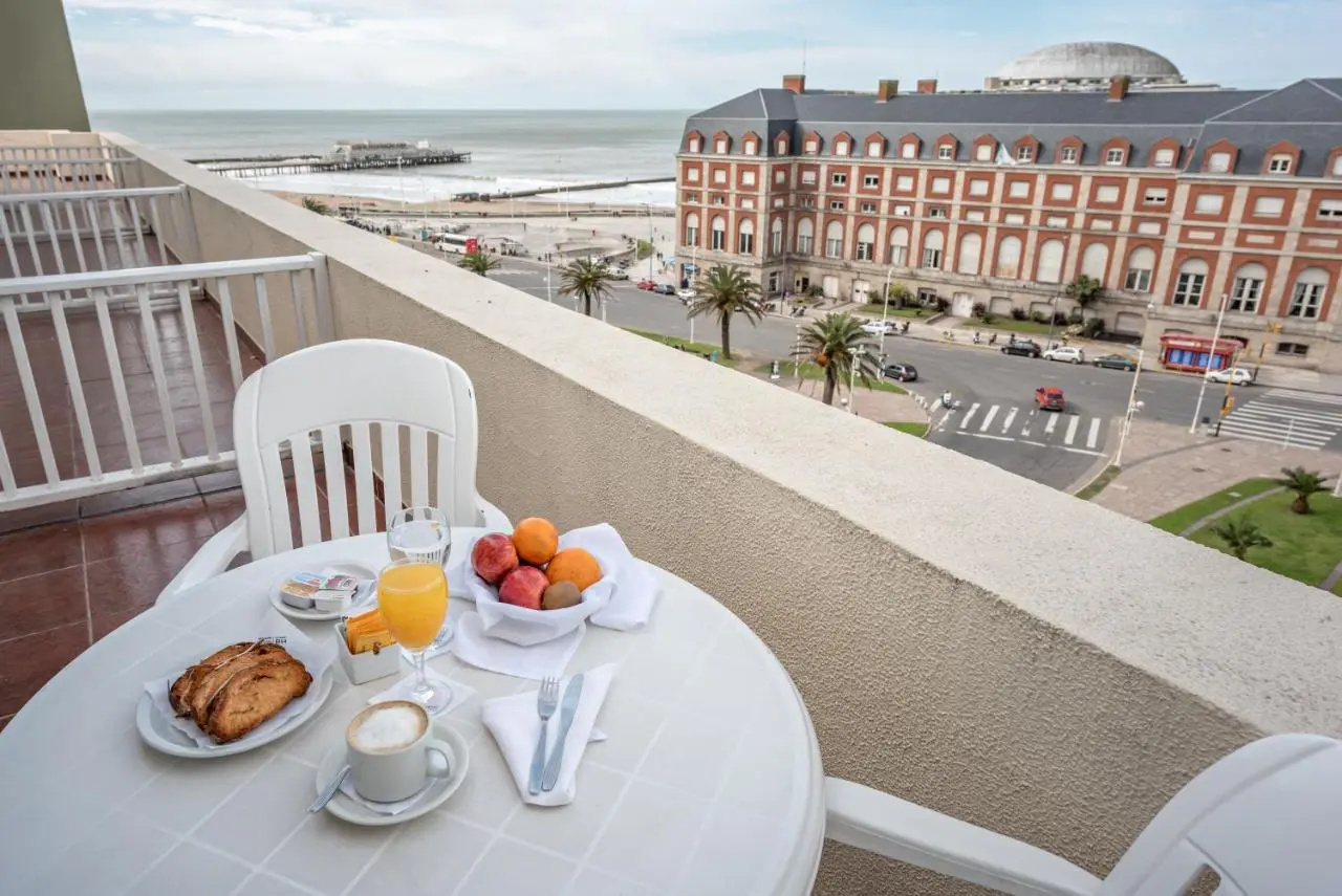 Photo - Hotel Riviera