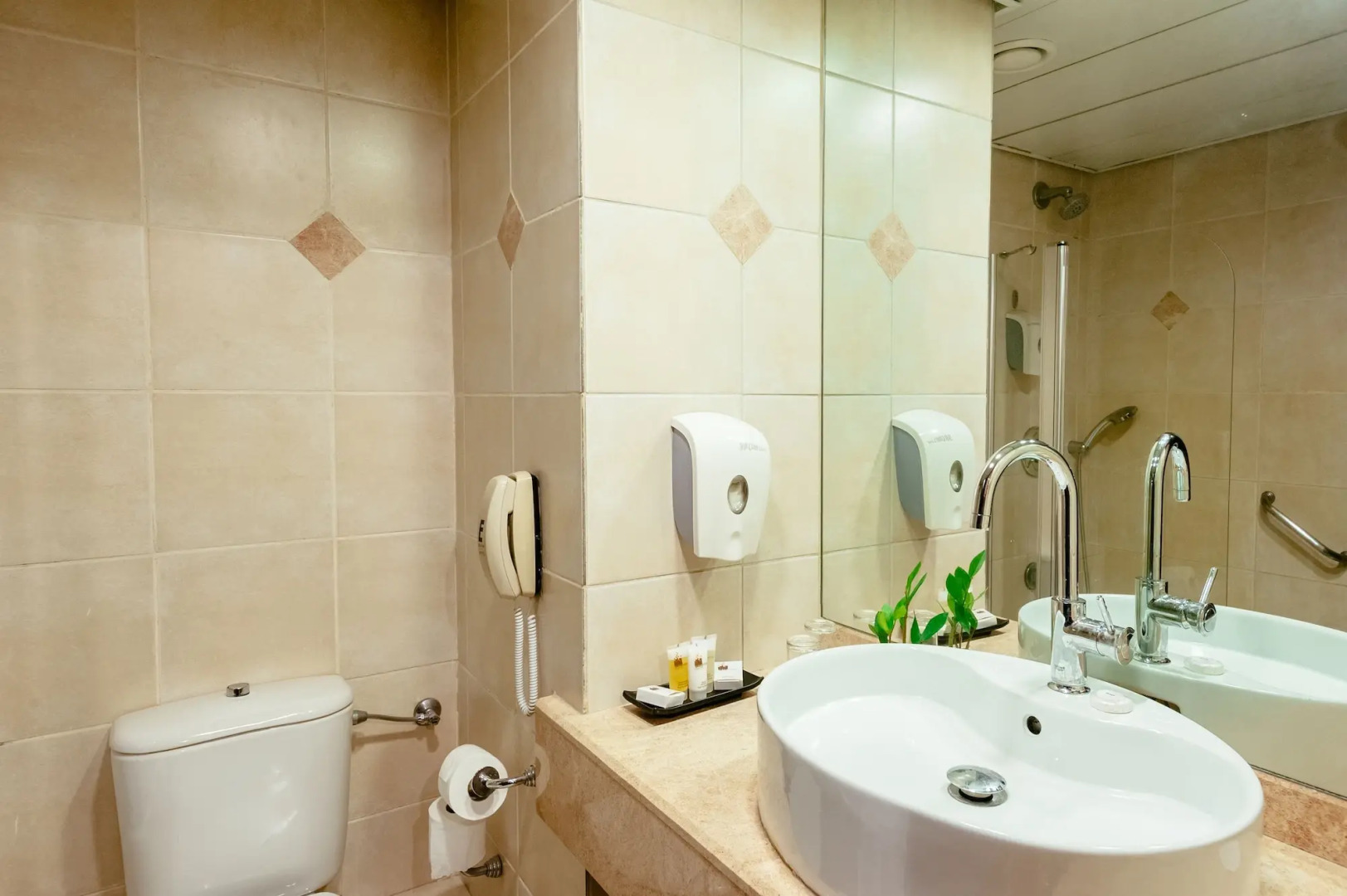 Photo - Eldan Hotel