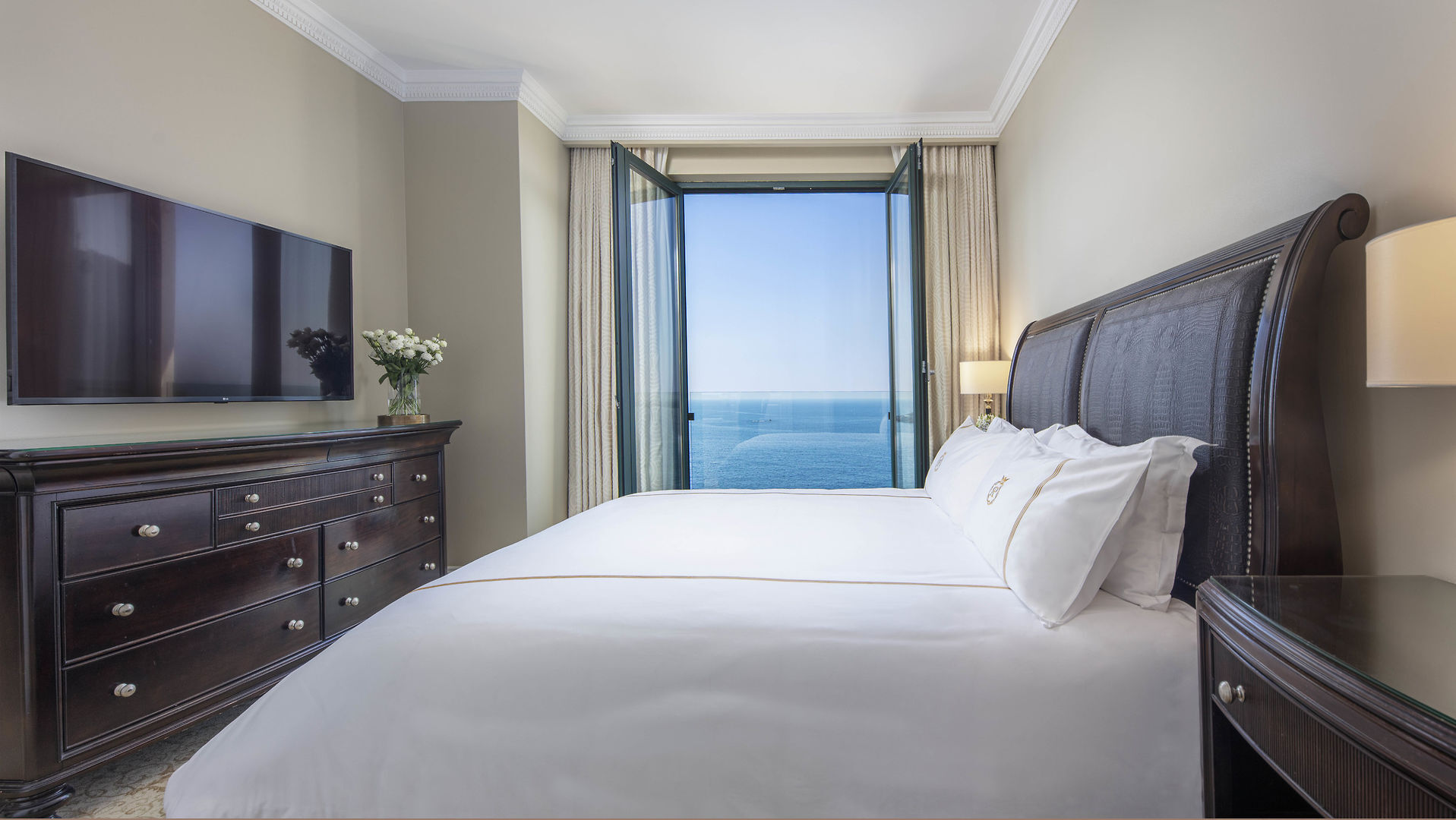 Photo - Royal Princess Hotel