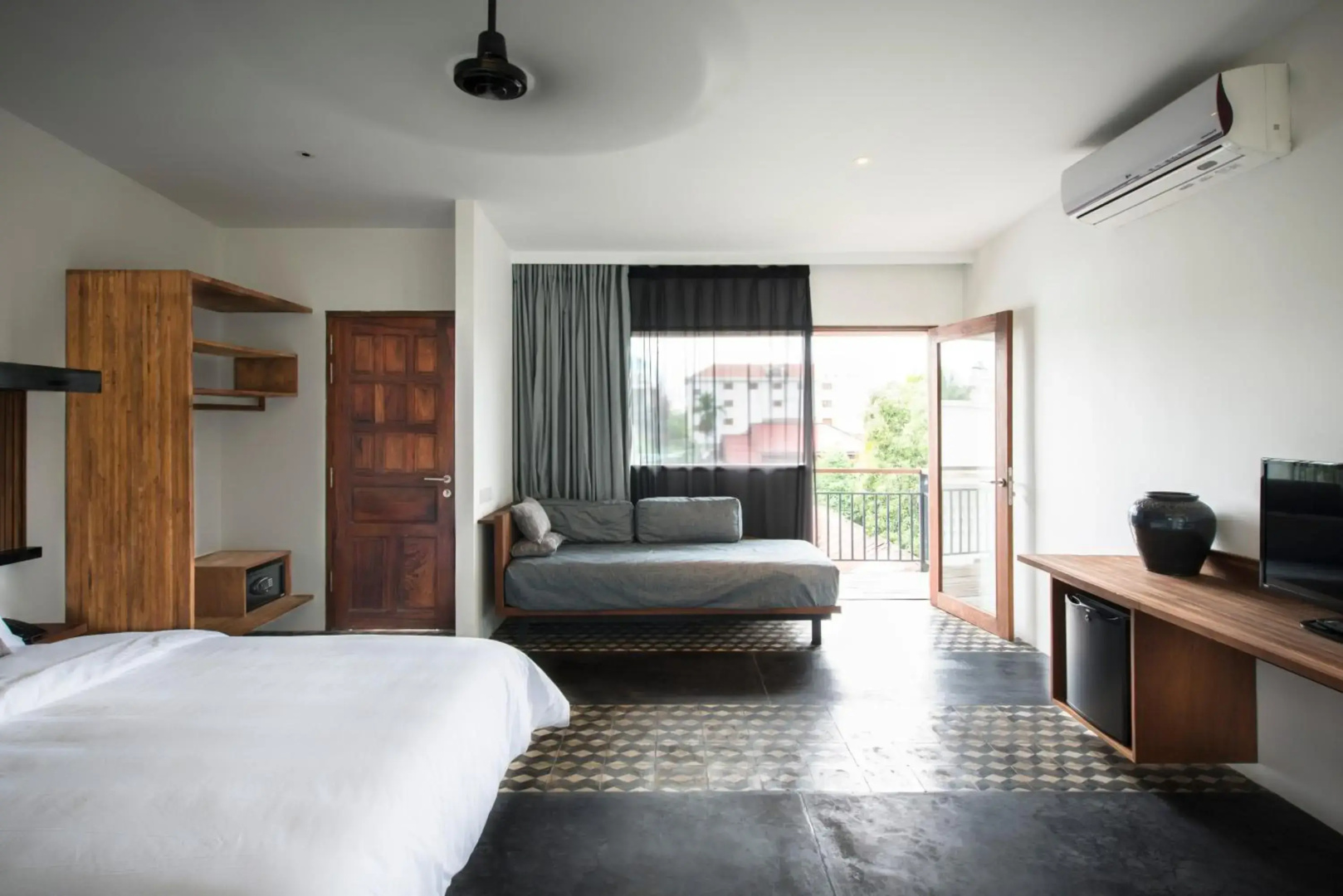 Photo - Pages Rooms