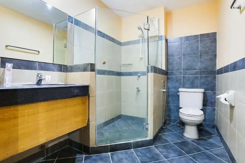 Foto - Alley 8 Makati