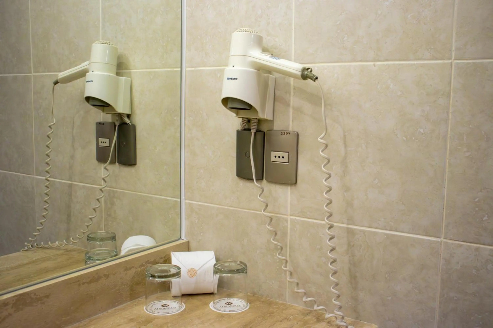 Photo - Almacruz Hotel