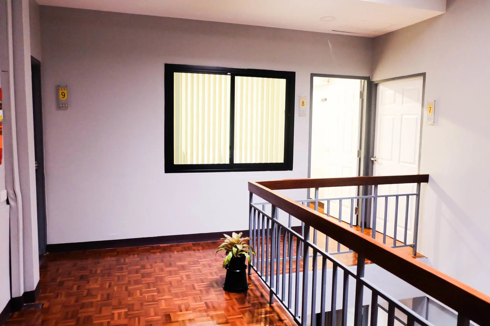 Photo - Lux Rooms Night Bazaar