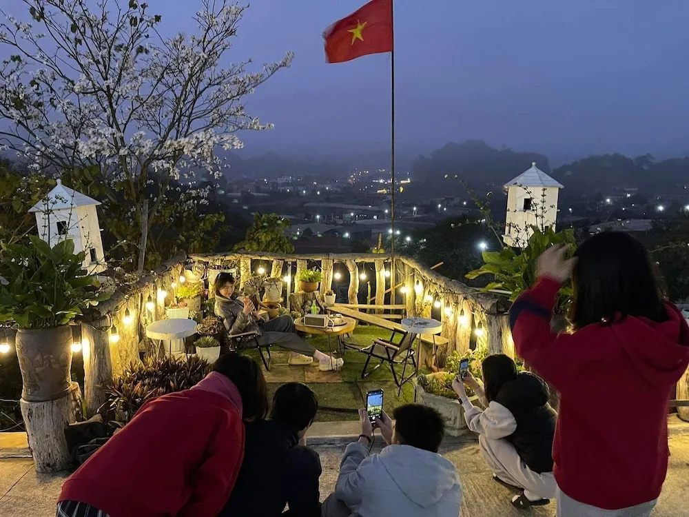 Doi Thong Moc Chau - by BAY LUXURY