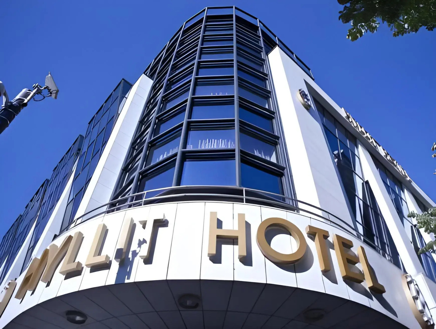 Photo - Hyllit Hotel