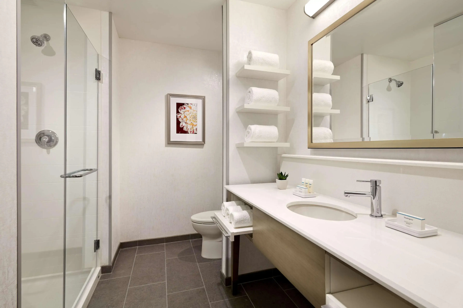 Photo - Hampton Inn Long Beach Airport, Ca