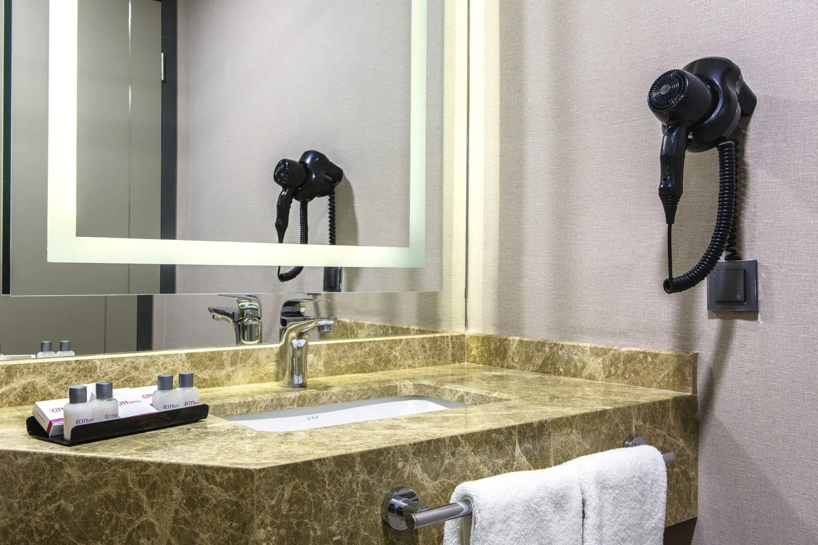 Foto - The City Suites