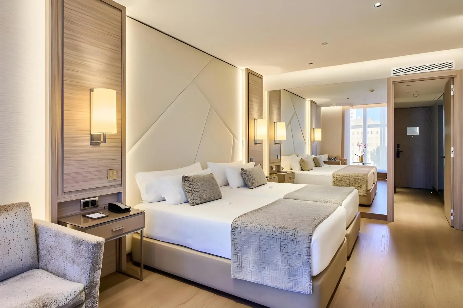 Foto - VP Plaza España Design