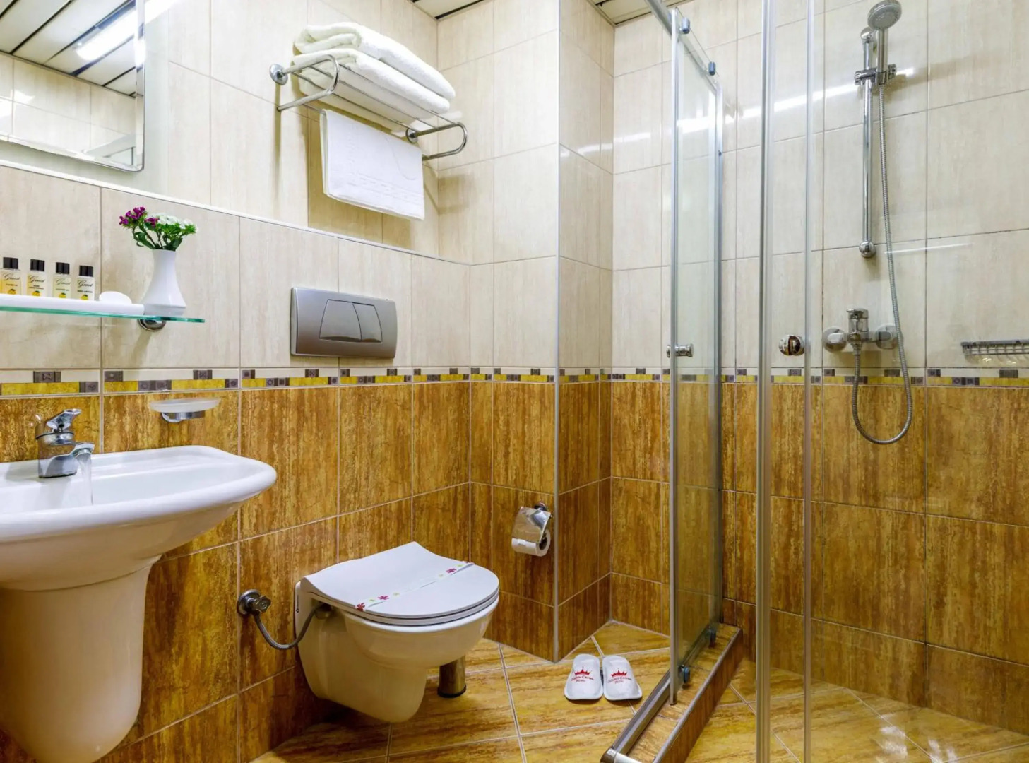 Foto - Golden Crown Hotel