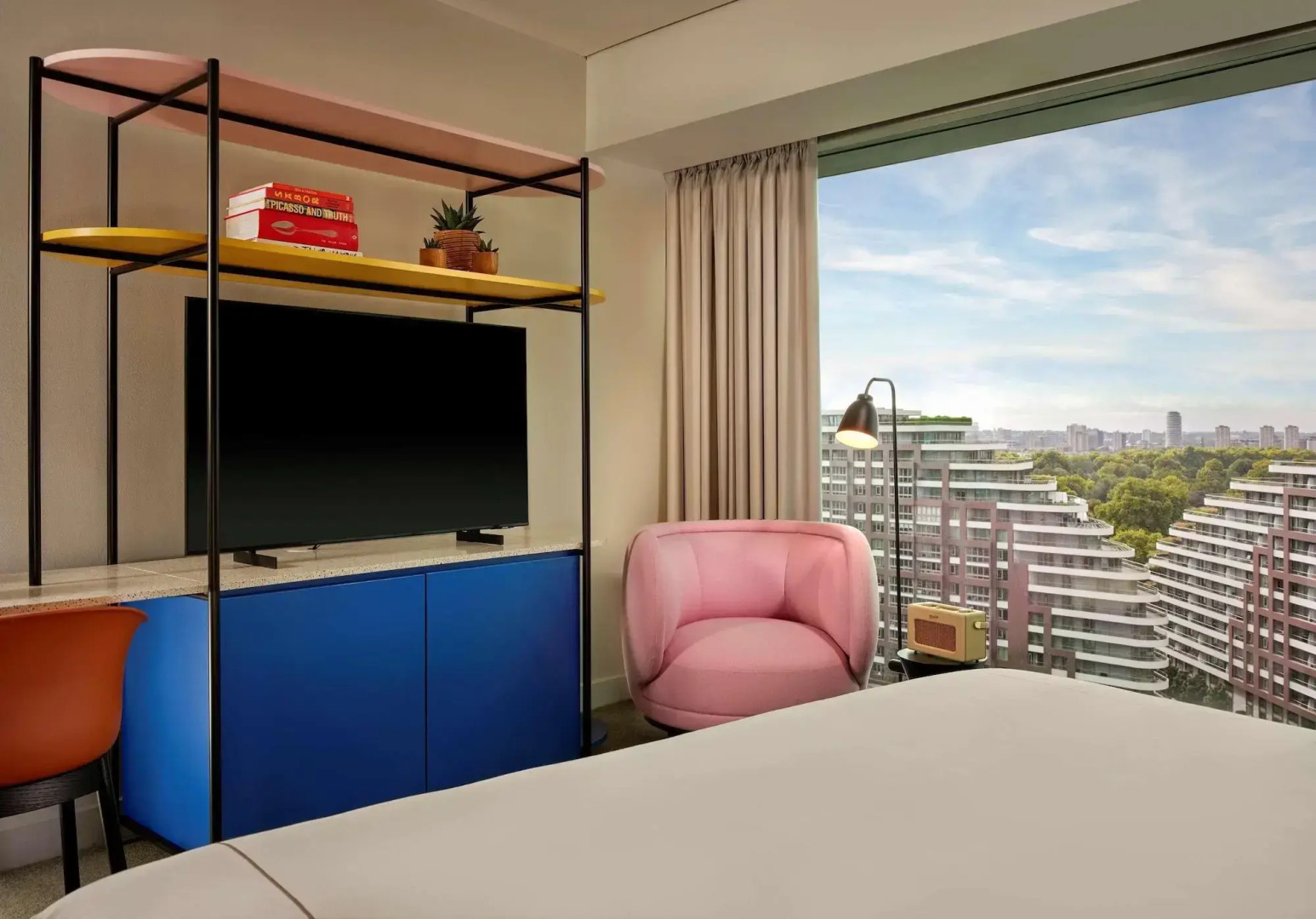 Photo - art'otel London Battersea Power Station, Powered by Radisson Hotels