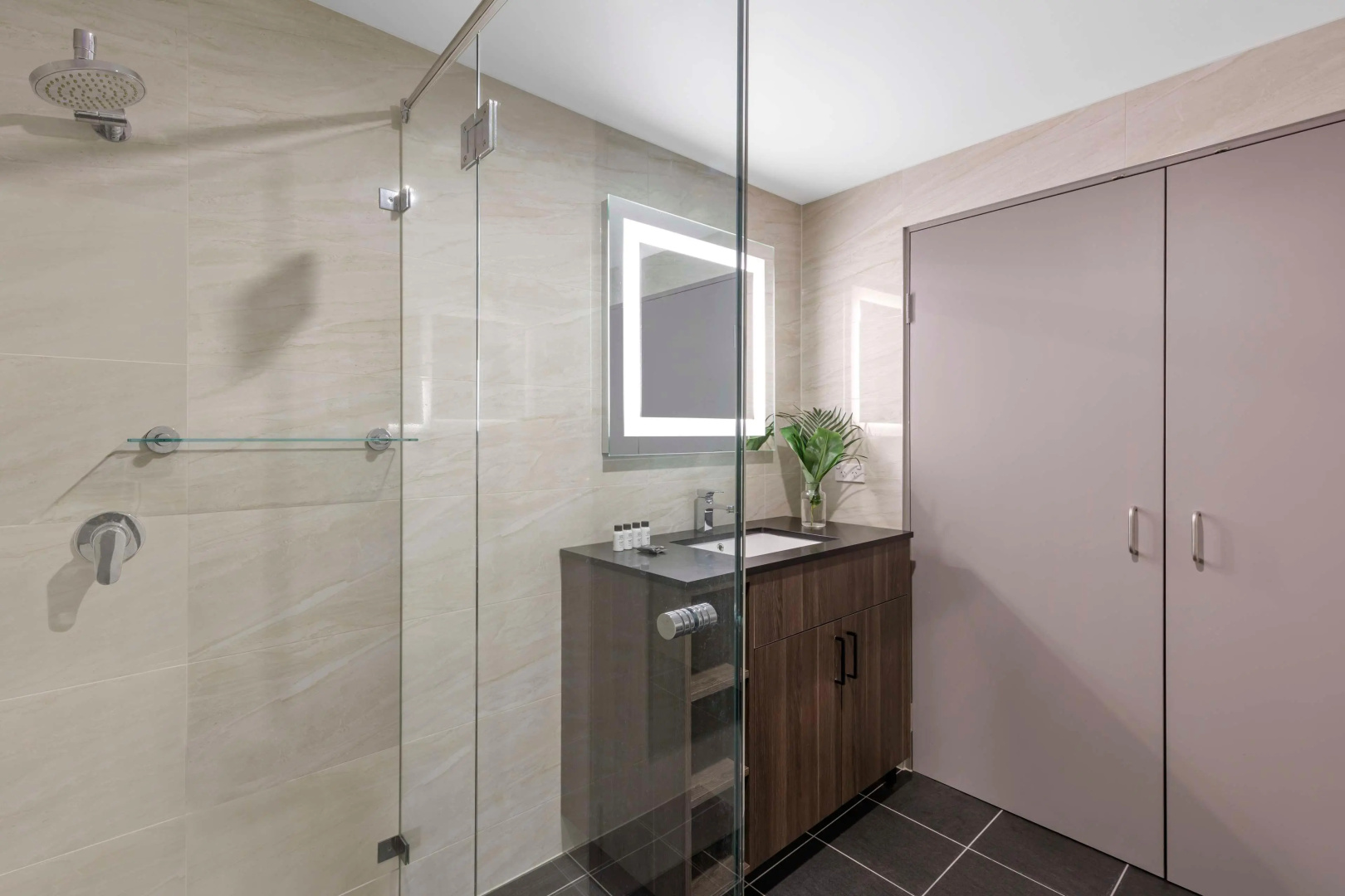 Photo - Oaks Sydney North Ryde Suites
