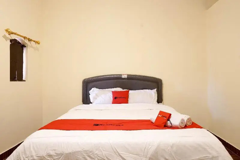 Foto - RedDoorz near Buleleng Harbour 2