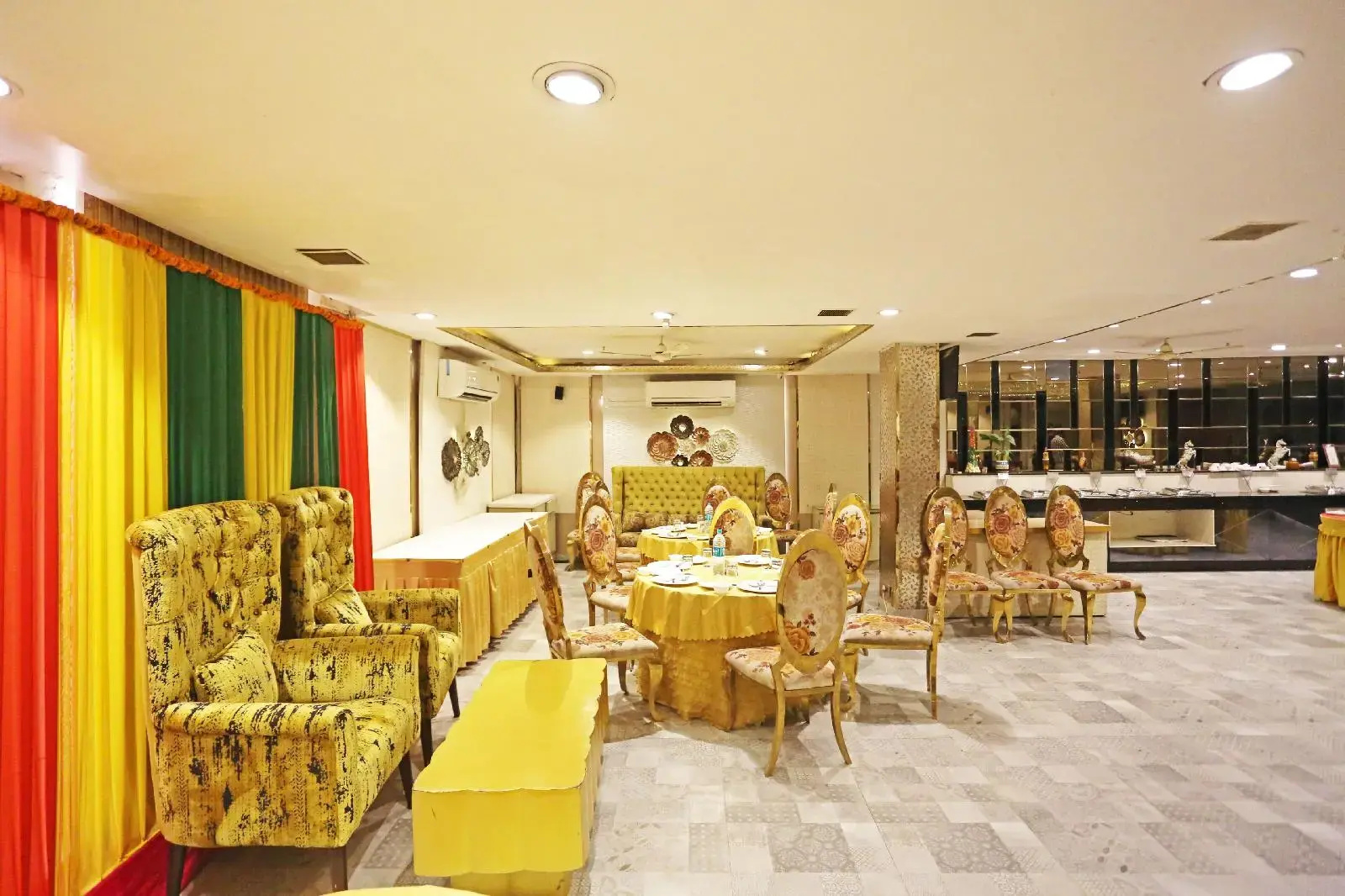 Photo - JRD Luxury-Business Hotel