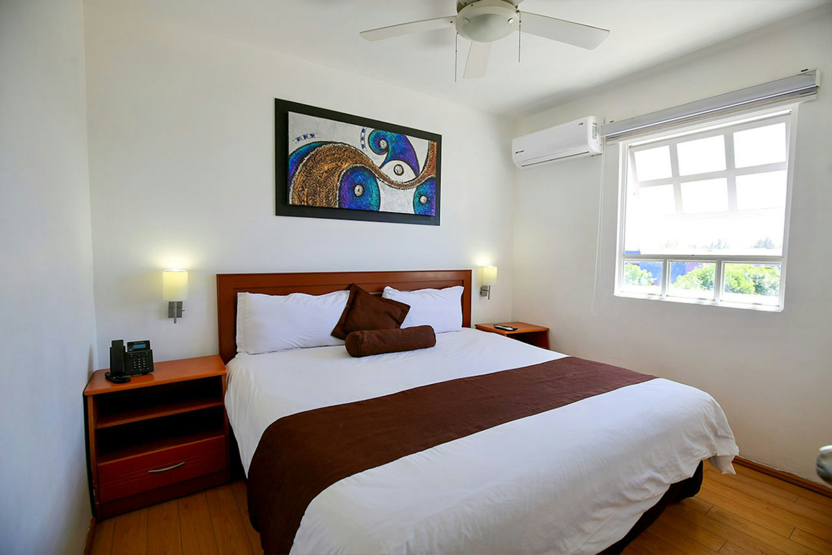 Foto - European Life Style Executive Suites & Gallery