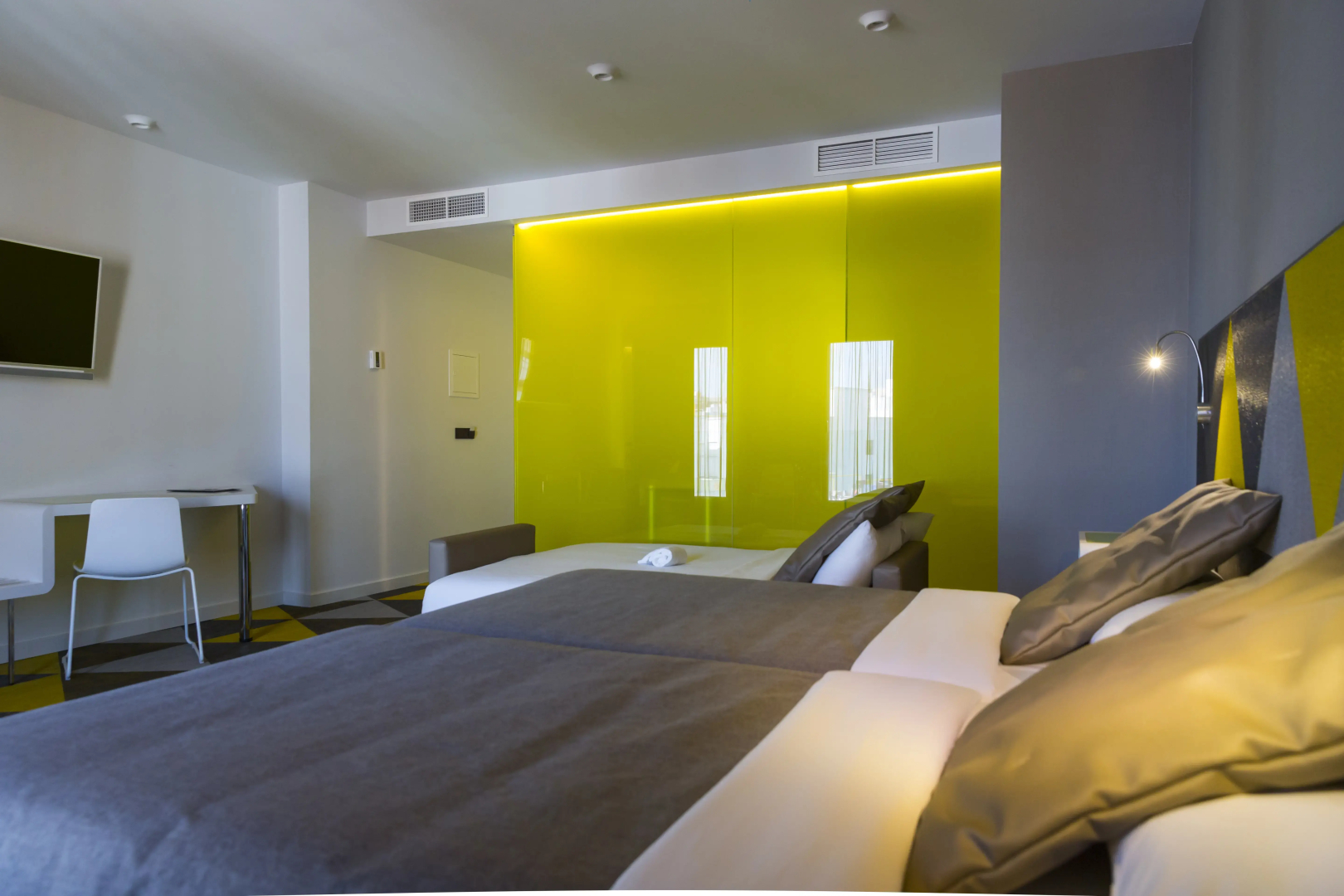 Photo - Hotel Macià Sevilla Kubb