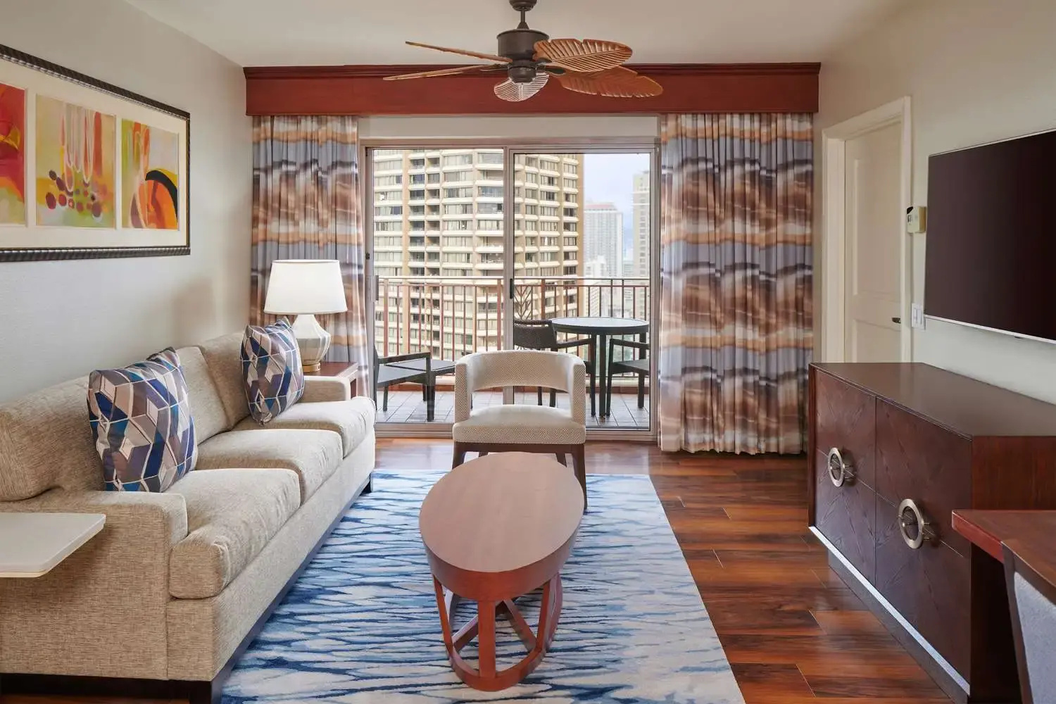 Photo - Hilton Grand Vacations Club Grand Waikikian Honolulu