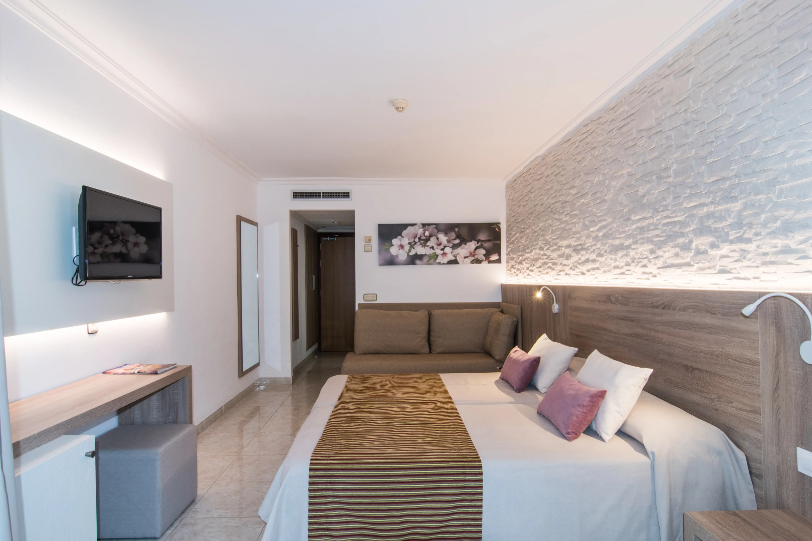 Photo - Hotel Na Taconera