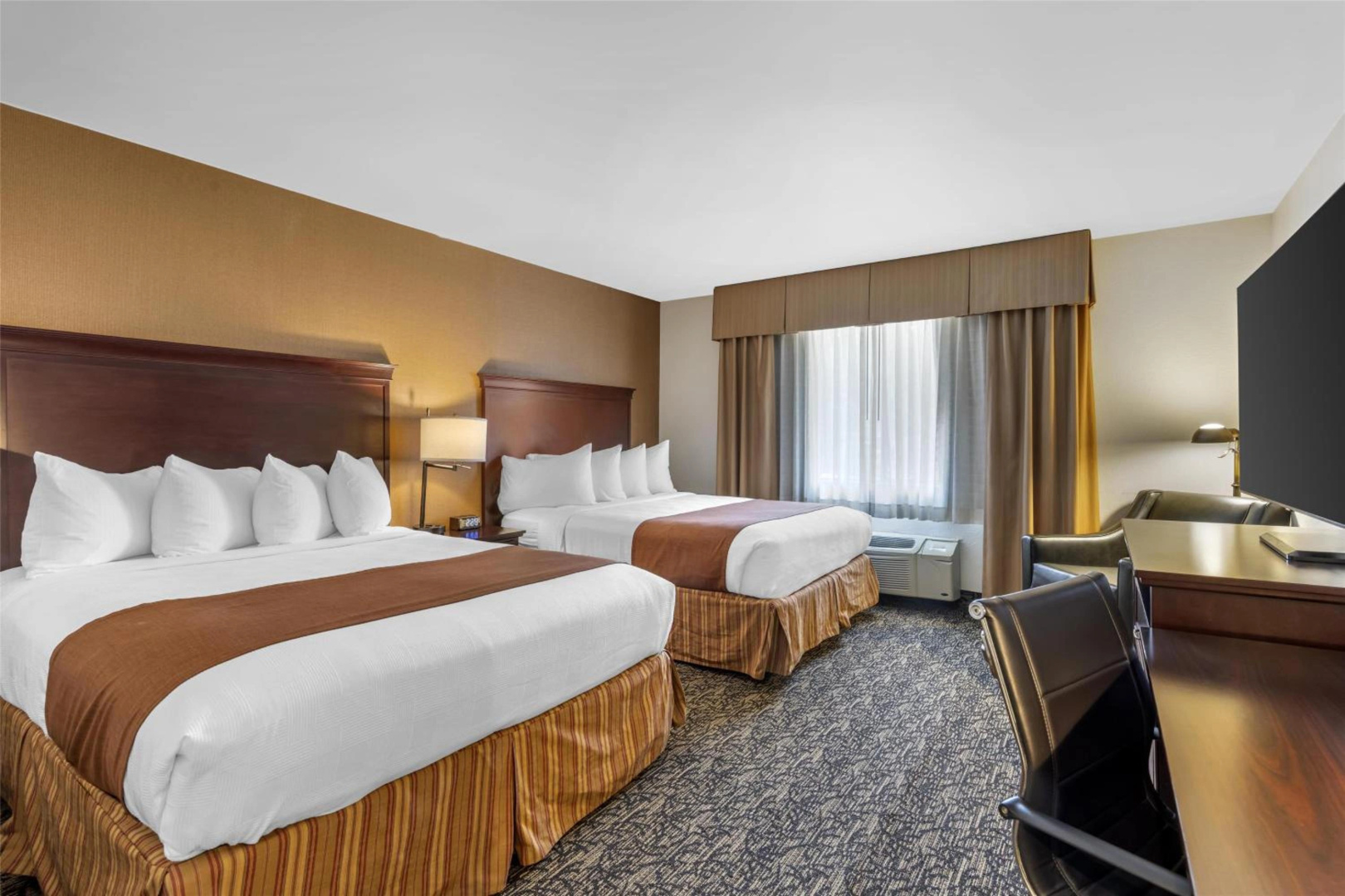 Photo - Best Western Plus Truckee-Tahoe Hotel