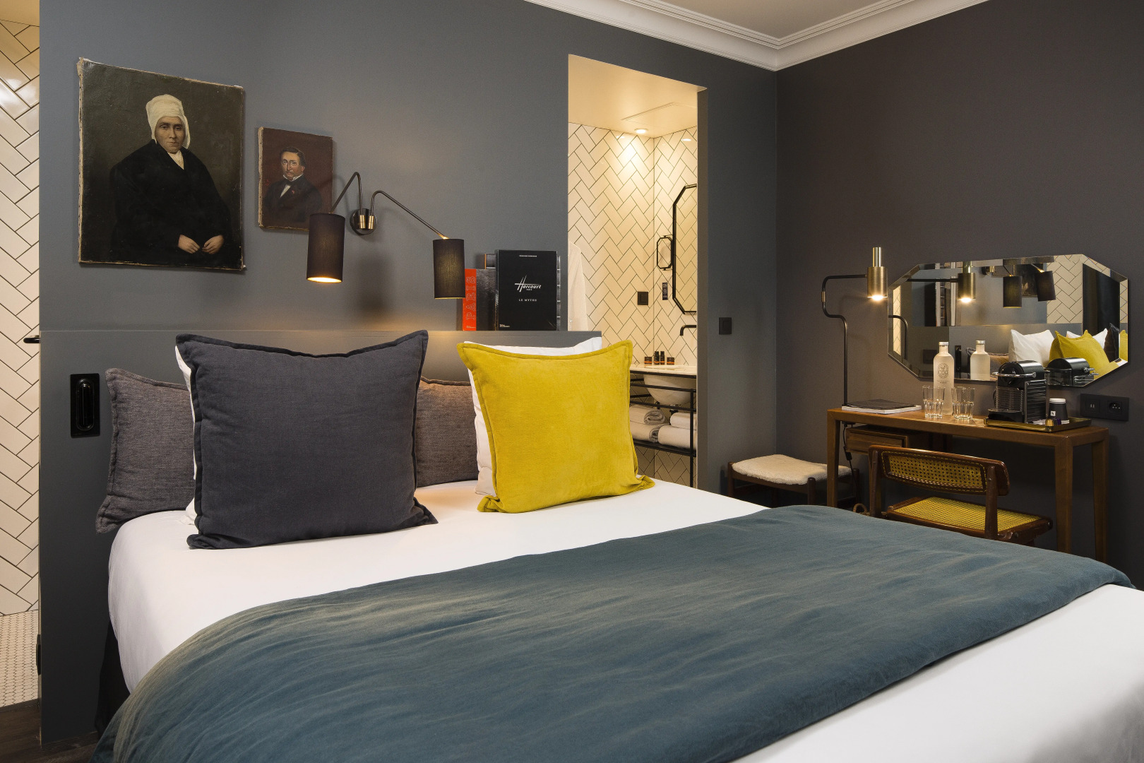 Photo - COQ Hotel Paris