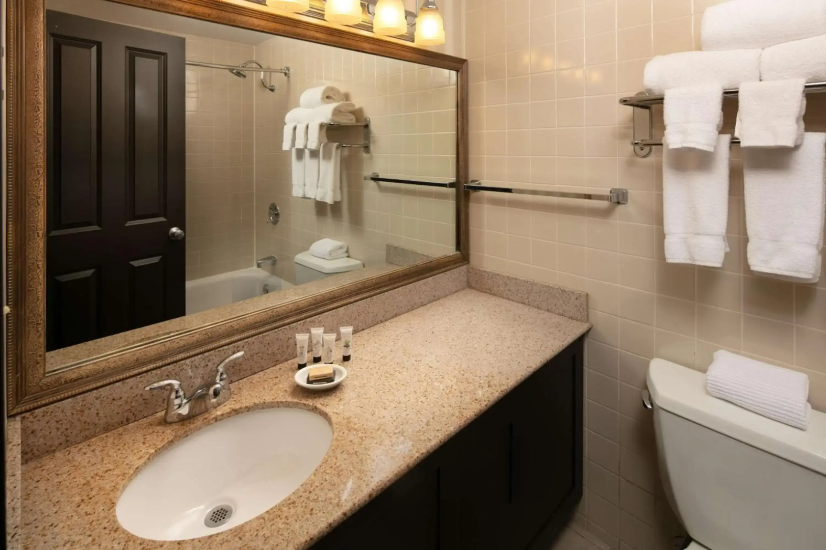 Photo - Red Lion Hotel Bellevue