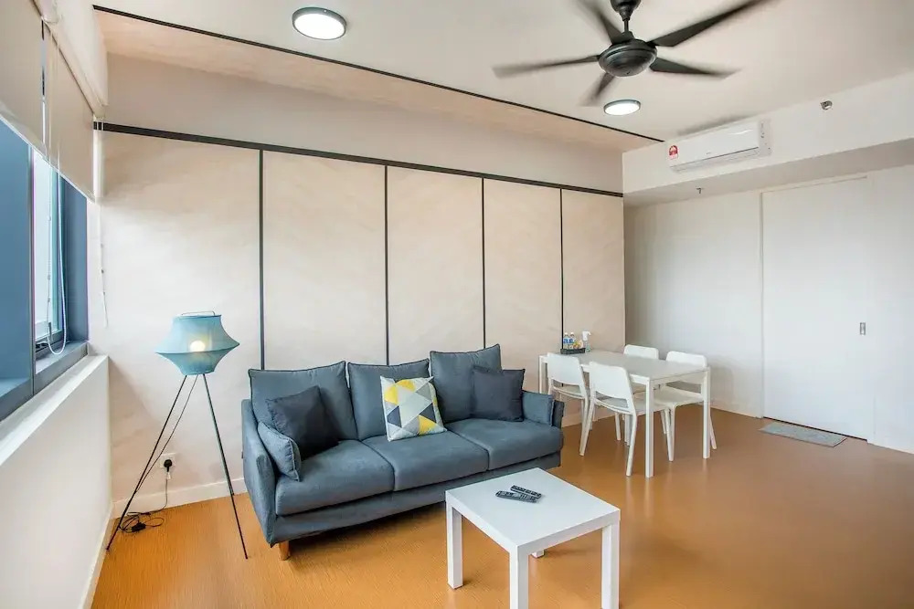 Photo - The Hub SS2 - Studio Suite Room