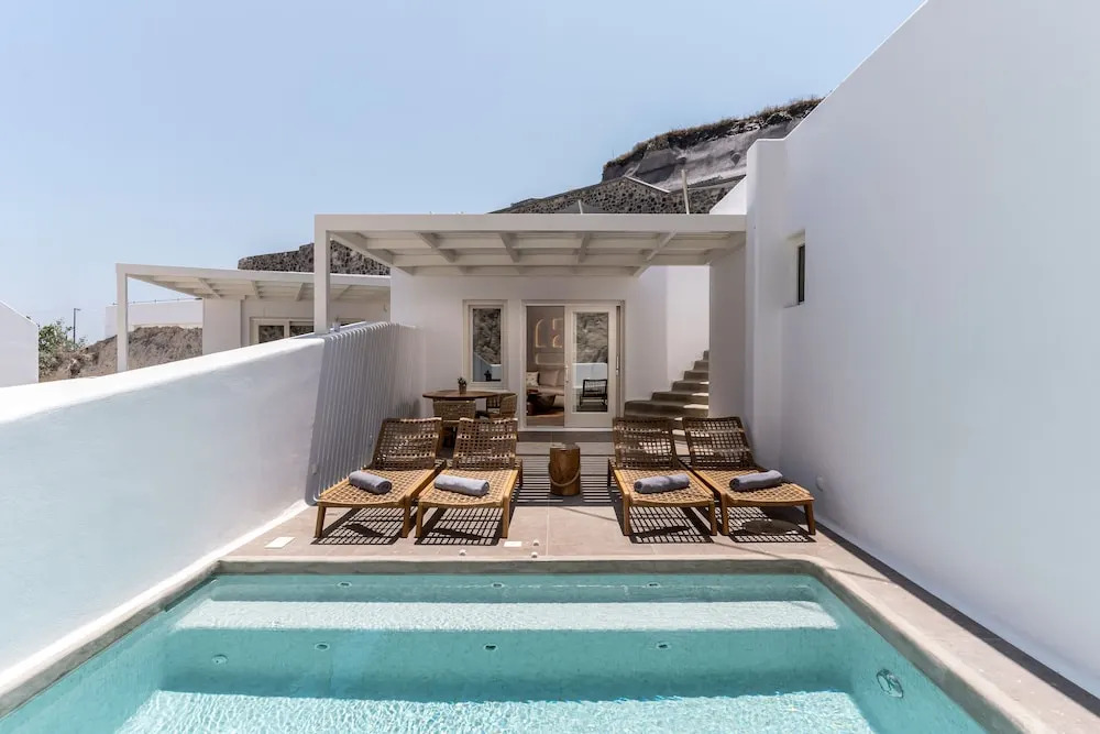 Photo - Victoria Caves