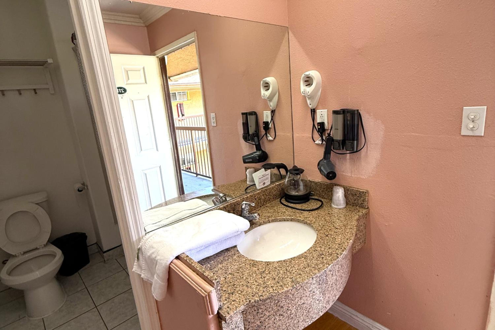 Photo - Travel Inn