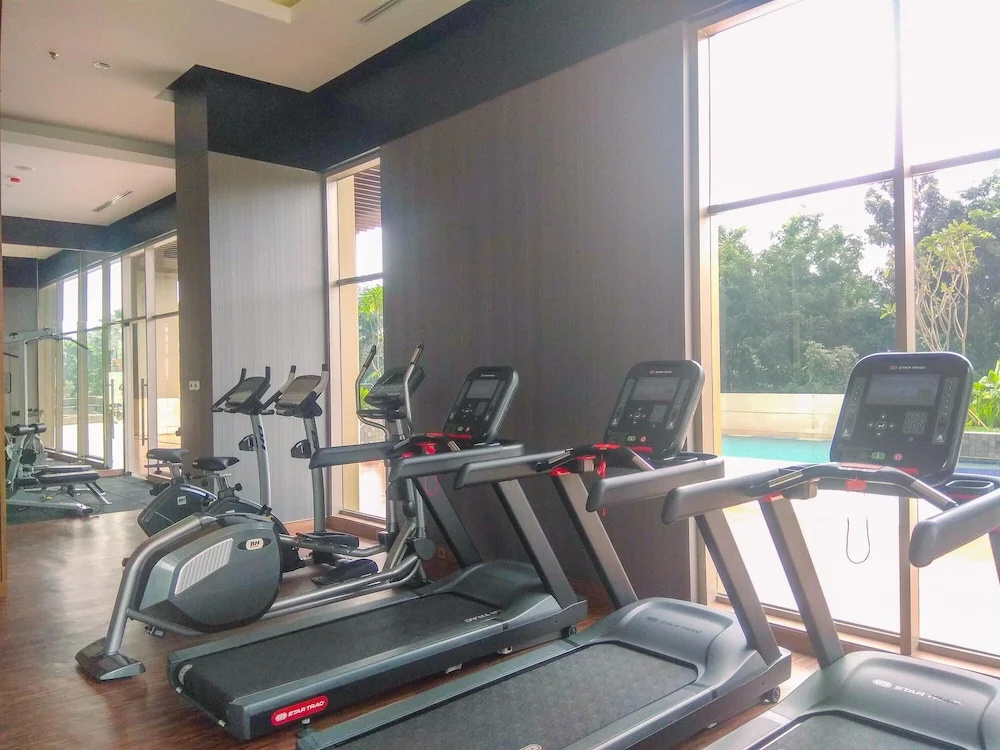 Good Place And Spacious Studio Transpark Cibubur Apartment