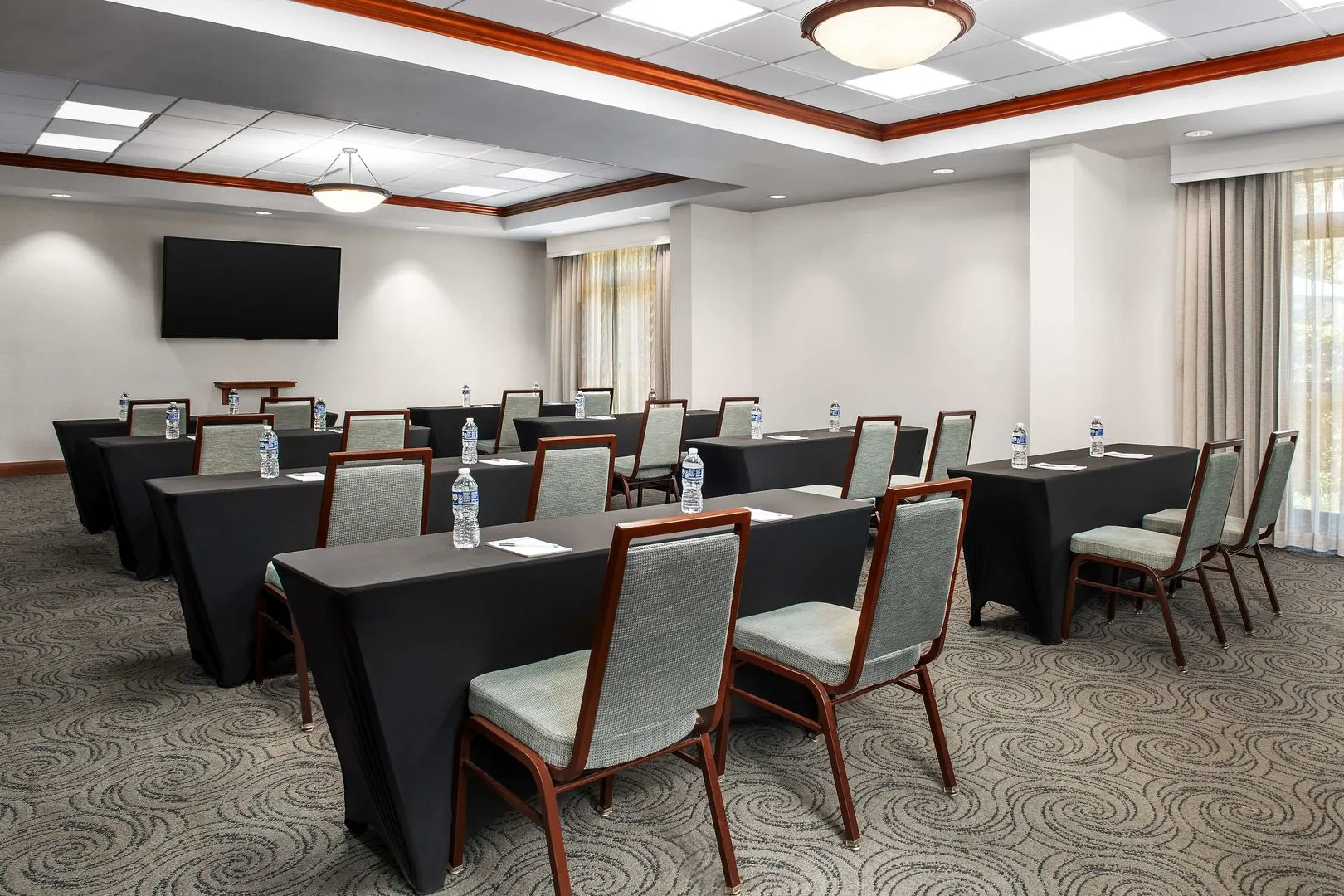 Photo - Hampton Inn & Suites at Lake Mary Colonial Townpark