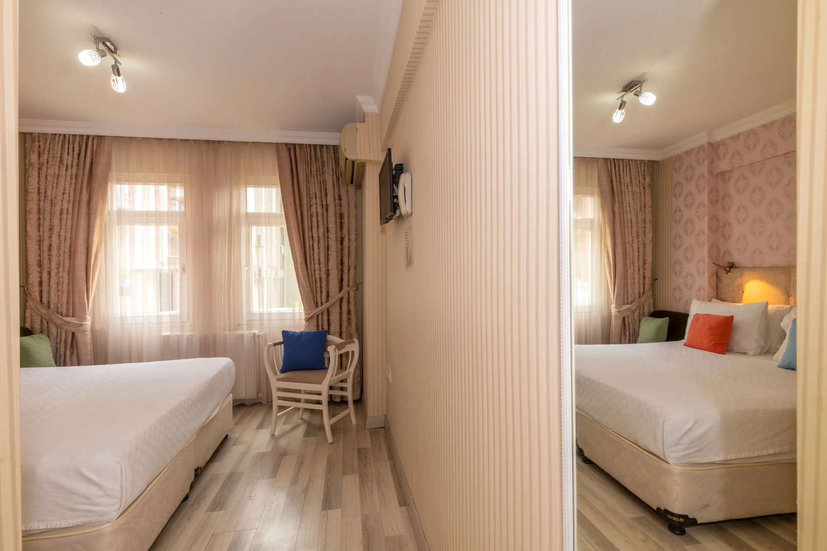 Photo - Walnut Shell Hotel