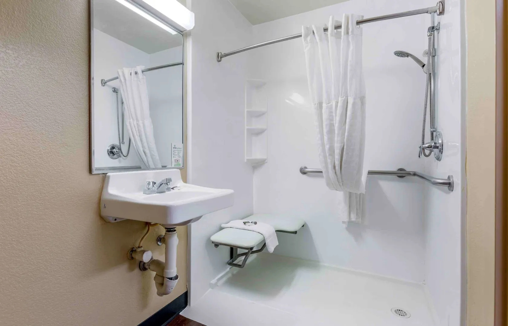 Photo - Extended Stay America Suites Phoenix Airport