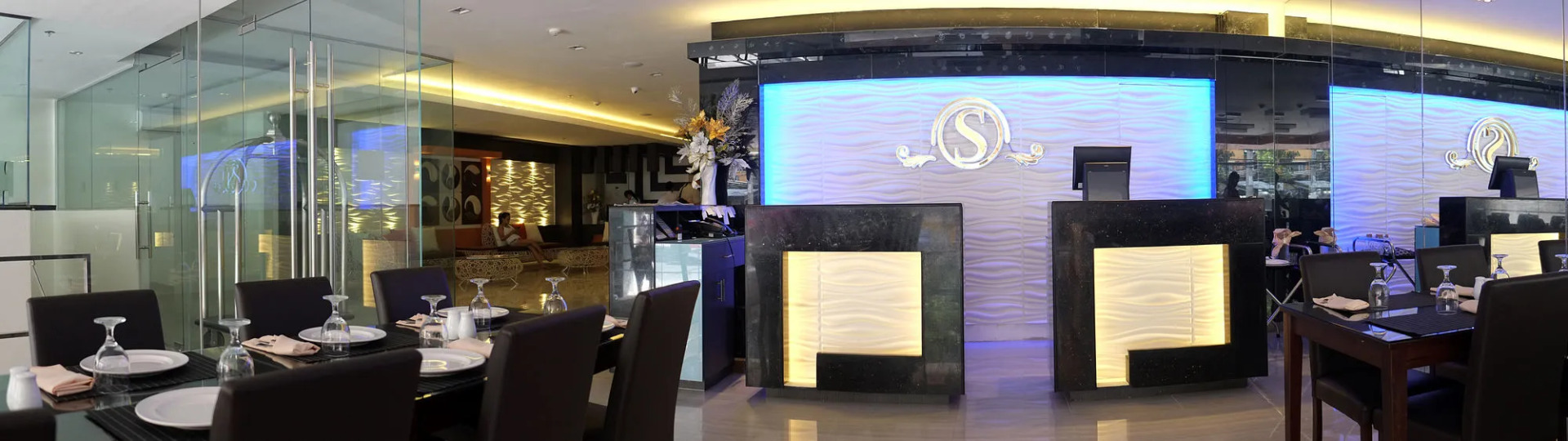 Foto - Southpole Central Hotel