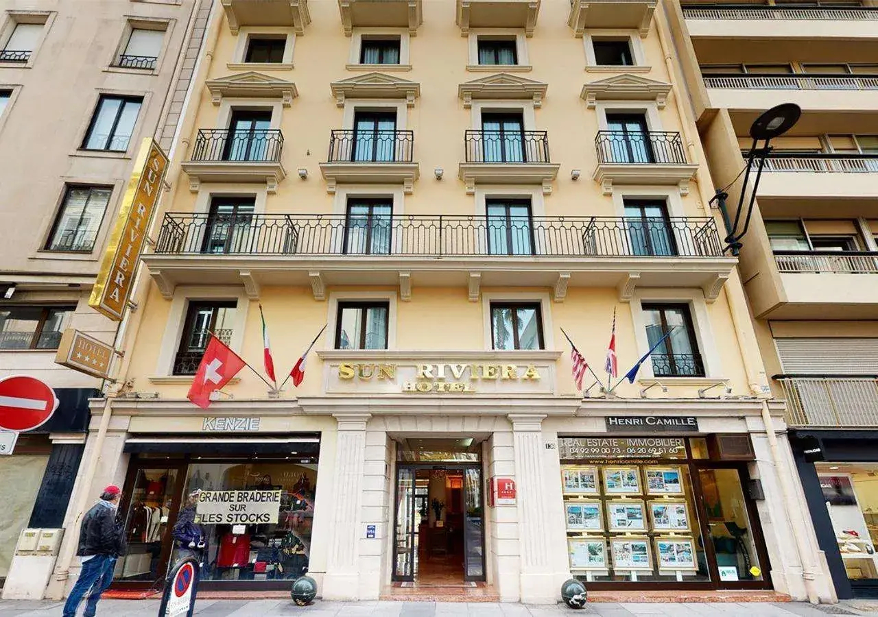 Photo - Sun Riviera Hotel