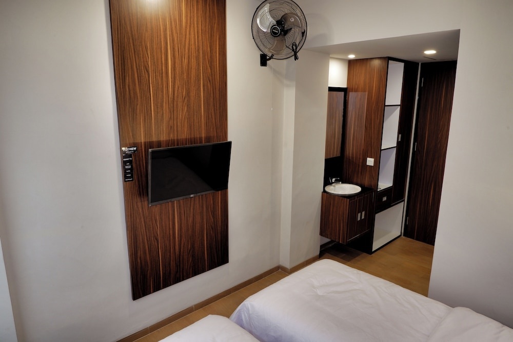 Guest House 555 NKI