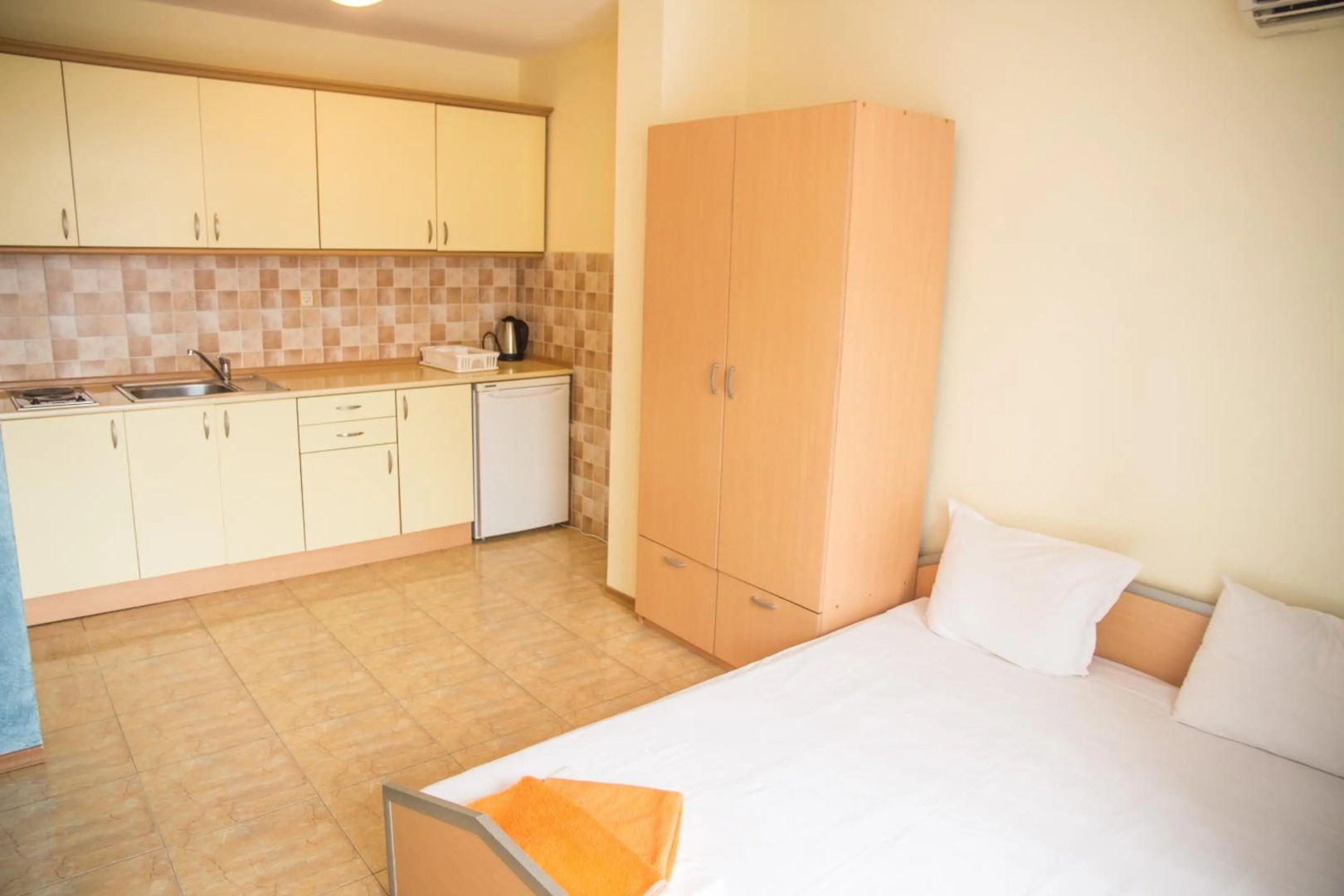 Photo - Elite Apartments