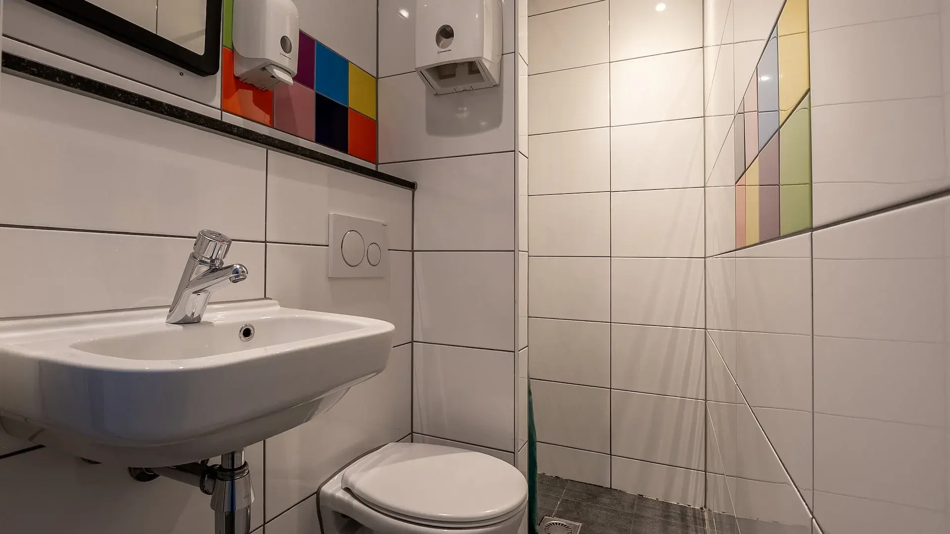 Photo - Hans Brinker Hostel